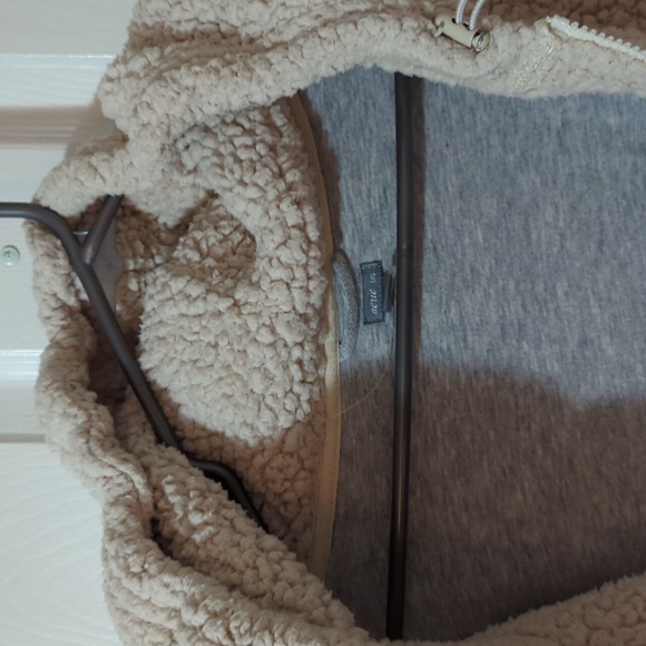 AERIE COZY HOODIE - Picture 8 of 10